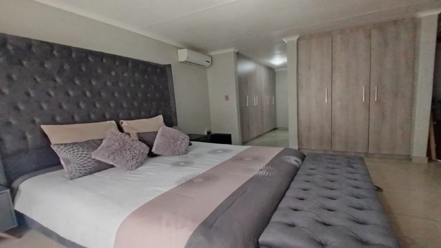 4 Bedroom Property for Sale in Vaalpark Free State